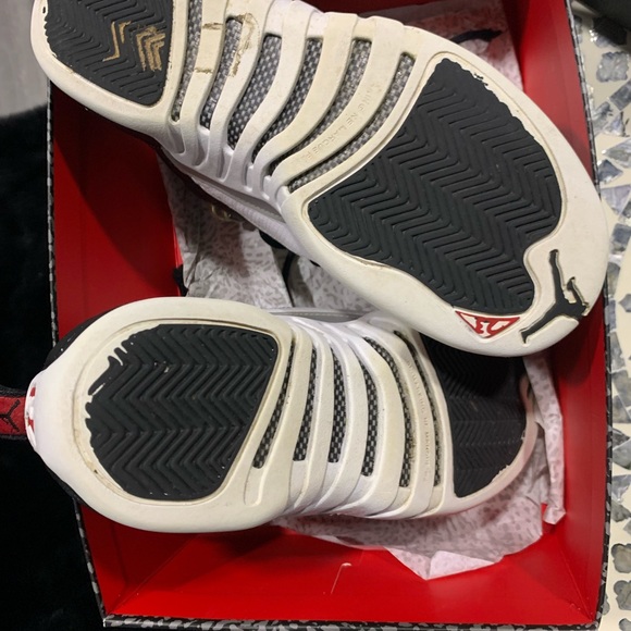 Jordan Retro 12 - Picture 4 of 5